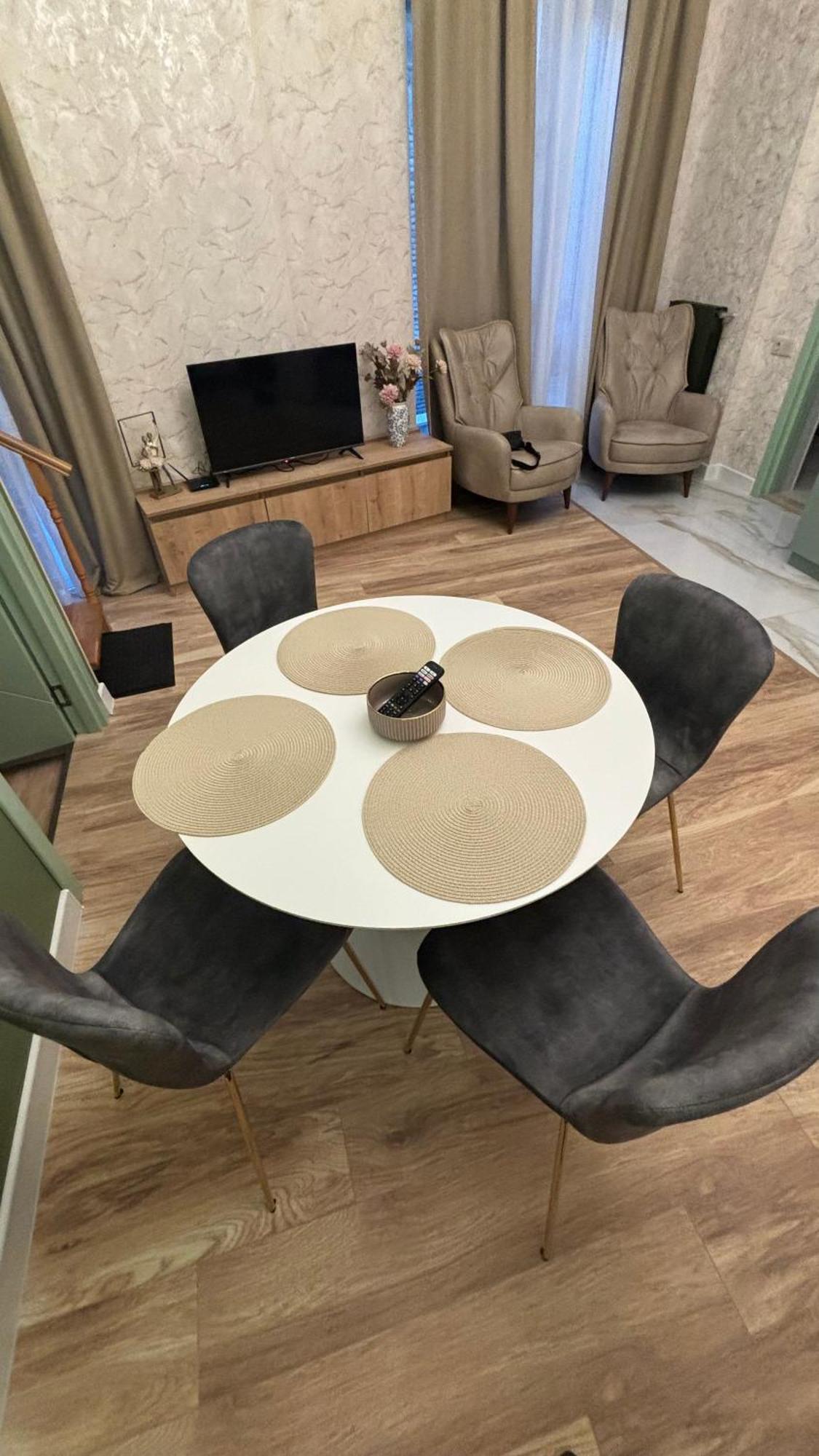 Made With Love Apartment Tbilisi Luaran gambar
